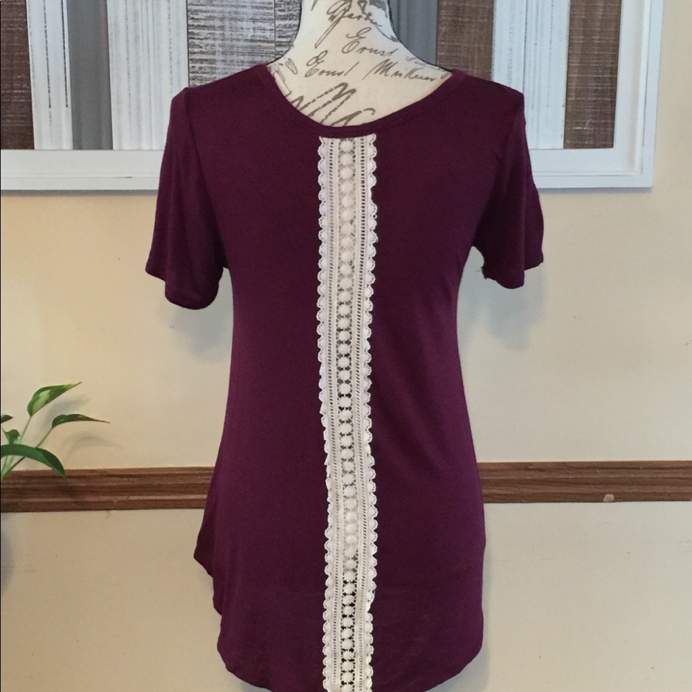 Ladies top - Picture 2 of 3